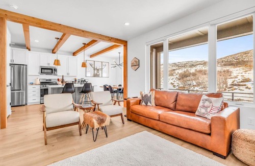 Deer Mountain House | Belaview Way