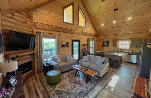 Rogers Cabin | Belay Station: RRG/Hot Tub/Game Room