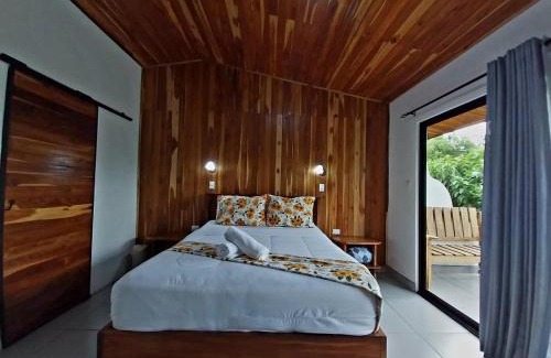 Sierra Bed & Breakfast | Belcruz family lodge