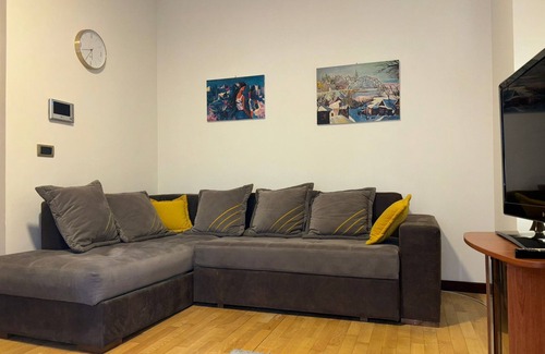 Vukov Spomenik Apartment | Belgrade Center Apartment Studio