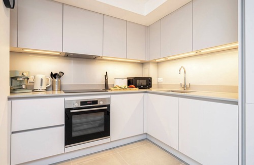 Belgravia Apartment | Belgravia Residence - Luxury Two-Bedroom Apartment