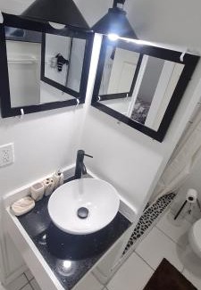 Gambier Apartment | BELL At The Airport Suites Adults Only - Free Airport Transportation