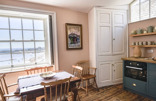 Lyme Regis Cottage | Bell Cliff House