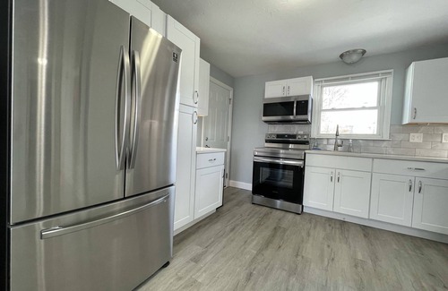 Worcester Apartment | Bell Hill Modern 2BD Condo near Hospitals | HBHS