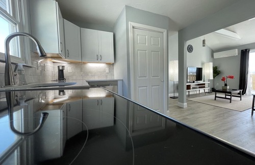 Worcester Apartment | Bell Hill Modern 2BD Condo near Hospitals | HBHS