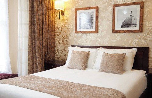 Woburn Hotel | Bell Hotel & Inn by Greene King Inns