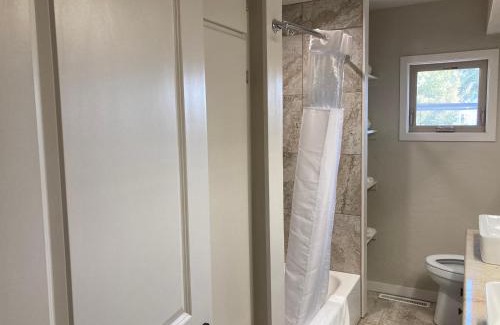 Alamosa Apartment | Bell & Main Alamosa Studio Suite-Walking distance to downtown