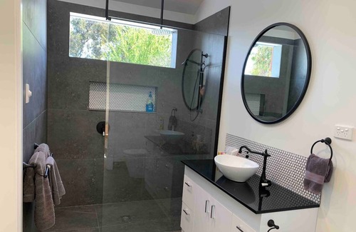 West Bendigo House | Bell's Cottage Bendigo