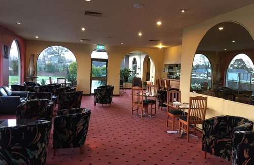 Alfredton Hotel | Bell Tower Inn
