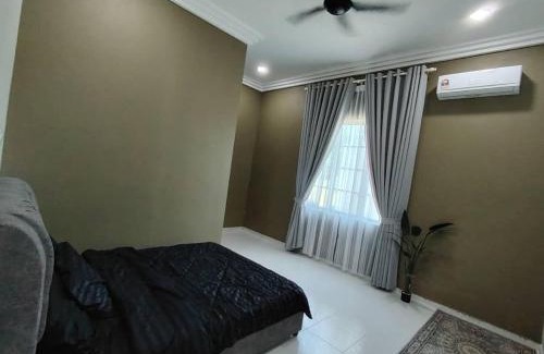 Melor House | Bella Alfatih Homestay