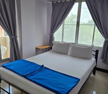 Wat Sam Phraya House | Bella Bella Riverview