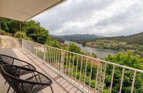 Guilhofrei Villa | Bella Casa - Alojamento Privado T3 com Piscina