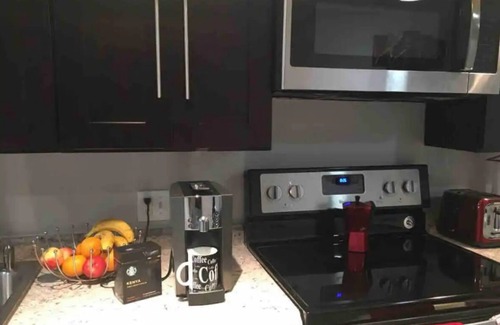 Bloomingdale Bed & Breakfast | Bella Casa; Cozy Private Lower level flat, entire unit.