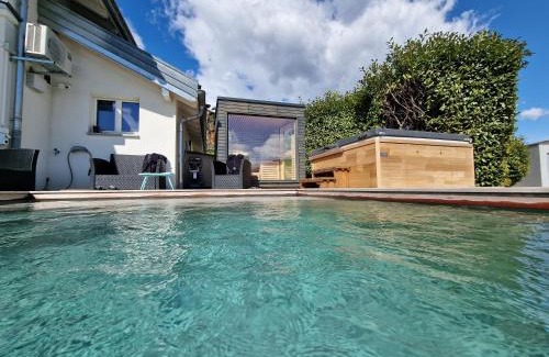Chandolin-près-Savièse Apartment | Bella Flocon appartements min 2 Nights Special weekly and monthly prices
