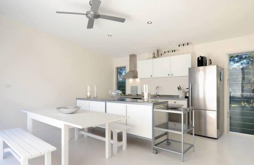 Werri Beach House | Bella Home - Architecturally designed just 120 meters to beach