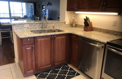 South Island Condo | Bella Lago at Bay Beach : Steps From Beach, Stunning Furnishings, Worry Free!