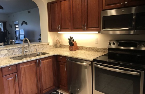 South Island Condo | Bella Lago at Bay Beach : Steps From Beach, Stunning Furnishings, Worry Free!