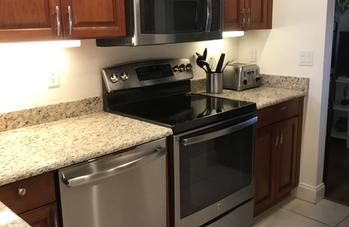 South Island Condo | Bella Lago at Bay Beach : Steps From Beach, Stunning Furnishings, Worry Free!