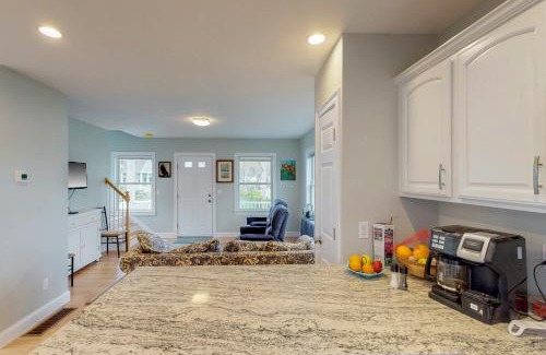 Teaticket House | Bella Luna