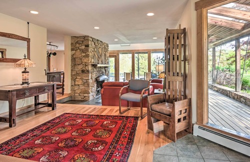 Berkeley Springs House | 'Bella Mattina:' 10 Acres w/ Beautiful Views!