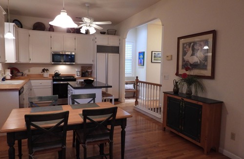 St. Helena House | BELLA NOTTE - Just 5 Minutes Walk To Main Street St. Helena - Classic Victorian
