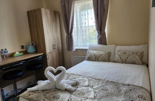 Tyrrelstown House | Bella Room with free minibar tea&coffee