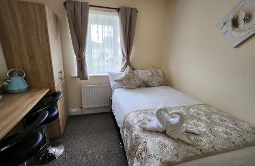 Tyrrelstown House | Bella Room with free minibar tea&coffee