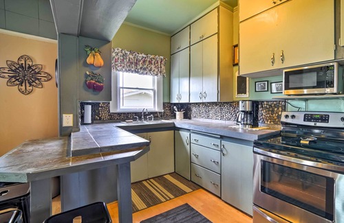 Bayview House | 'Bella Rose' Lovely Eureka Home Near Redwoods!
