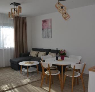 Sremska Mitrovica Apartment | Bella