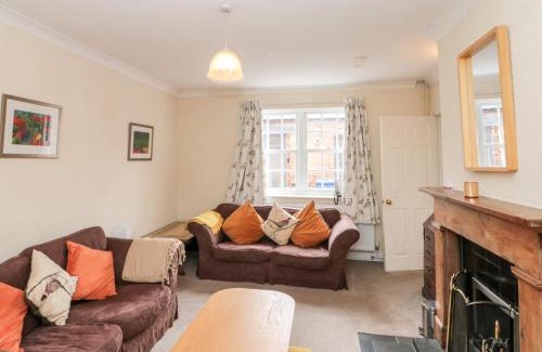 North Dalton House | Bella's Cottage