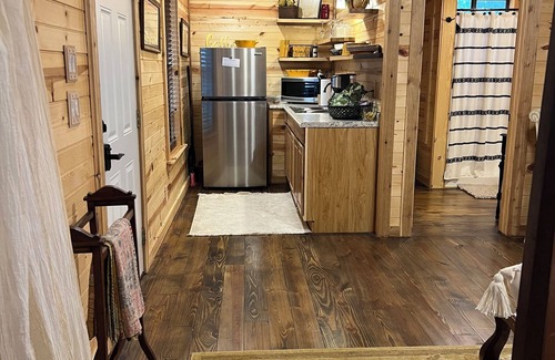 Willow City Cabin | Bella's Place