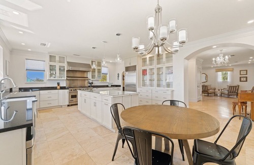 Ono Island House | Bella Villa Estate-Waterfront-Perfect for Reunions or Group Events!
