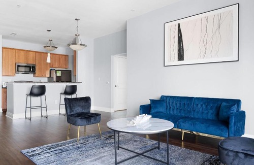 Cole-Noble District Apartment | Bella Vista Downtown 2BR 2BA