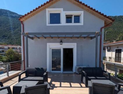 Kamena Vourla Apartment | Bella Vista Luxury Apartment