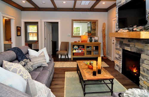 Appomattox House | Bella Vista ~ Relax, be refreshed and renewed!