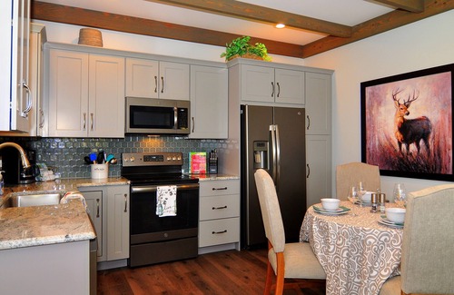 Appomattox House | Bella Vista ~ Relax, be refreshed and renewed!