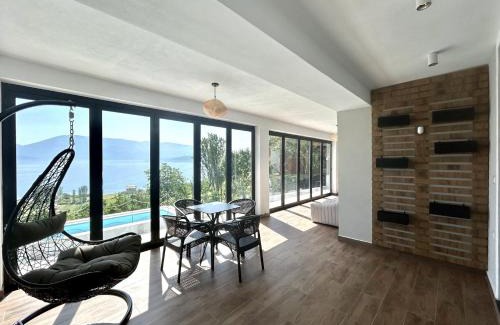 Udenisht Villa | Bella Vista Rezidencë