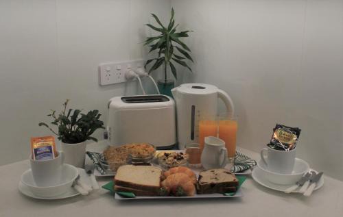 Taranganba Apartment | Bella Vista - Spectacular Ocean Views & Continental Breakfast