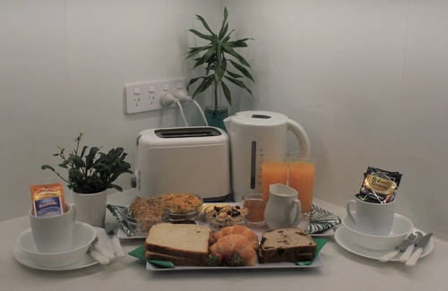 Taranganba Apartment | Bella Vista Yeppoon. Spectacular Ocean Views with Continental Breakfast