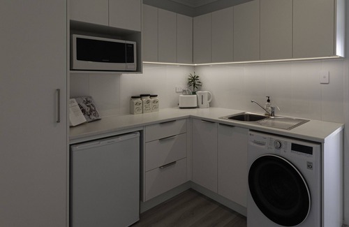 Taranganba Apartment | Bella Vista Yeppoon. Spectacular Ocean Views with Continental Breakfast