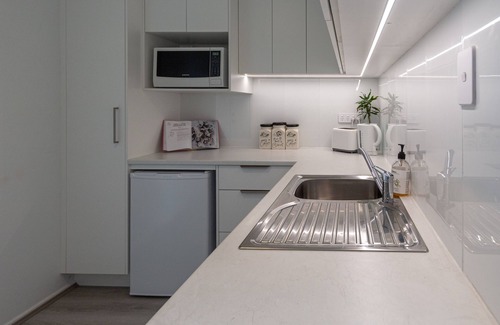 Taranganba Apartment | Bella Vista Yeppoon. Spectacular Ocean Views with Continental Breakfast