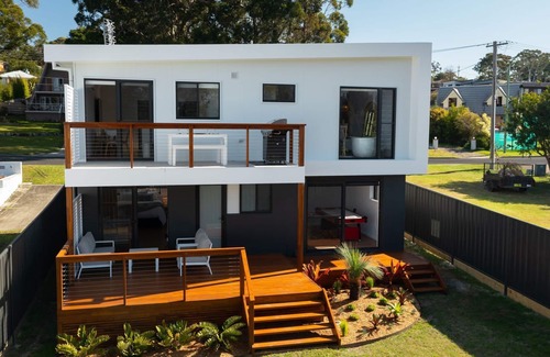 Vincentia House | Bella Vita by Experience Jervis Bay