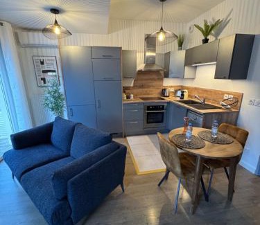 Aix-les-Bains Apartment | Bella Vita Zen et son garage au bord du lac