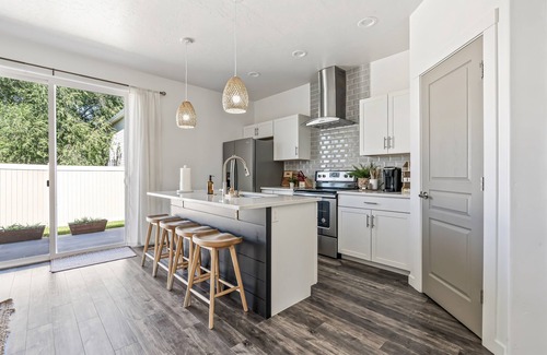 Nampa House | Bella West Nampa Trendy Home BBQ - Sleeps 8