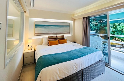Islands District Hotel | Bellagio Pets Friendly Resort