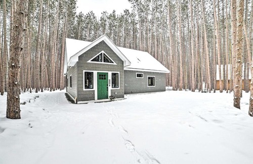 Bellaire House | Bellaire Family Cabin All-Season Retreat!