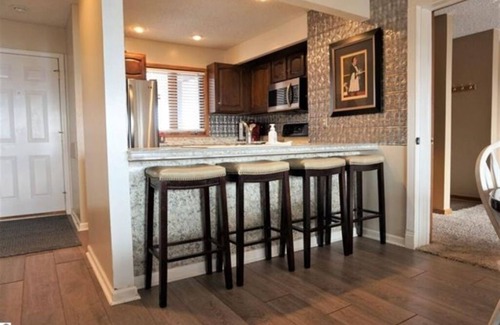 Bellaire Condo | Bellaire, MI 2Bed, 3Bath Condo Shanty Creek-Winter Fun-World Class Golf Sleeps 8
