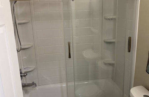 Bellaire House | Bellaire Midtown Cottage: Your Escape Awaits!