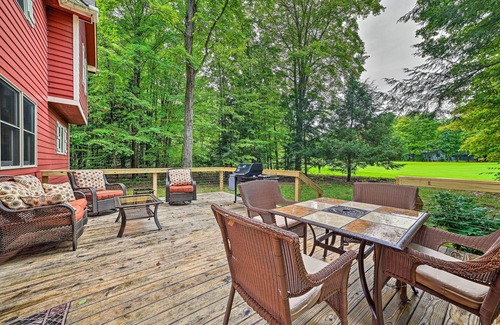 Mancelona Cottage | Bellaire Ski Escape ~ 1 Mile to Schuss Mountain!