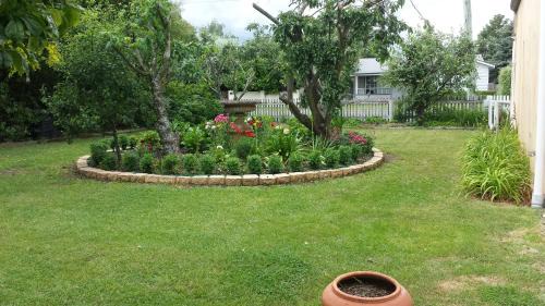Longford House | Bellamona Cottage Longford